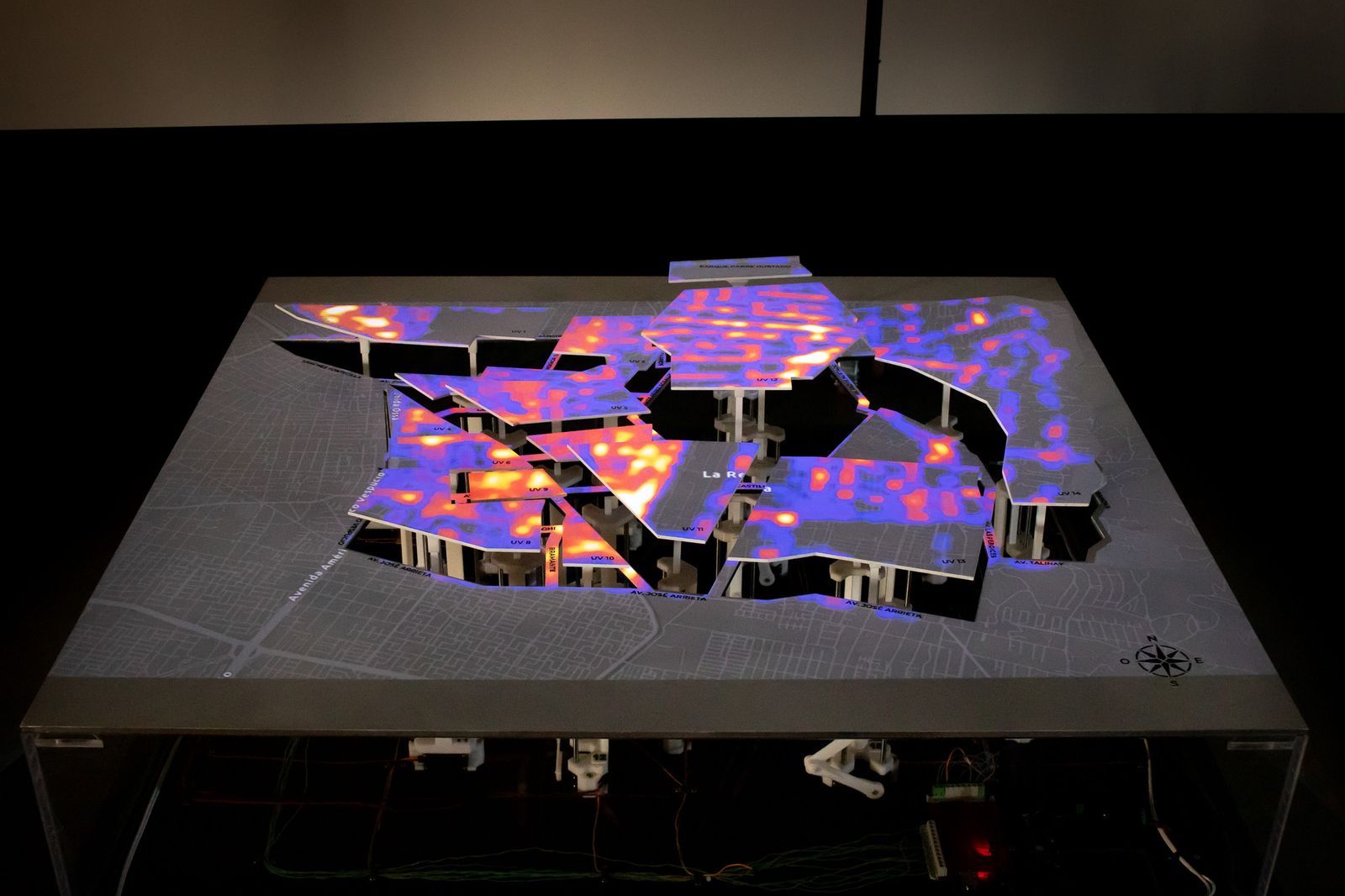The table with a heat map of data projected on the raised modules