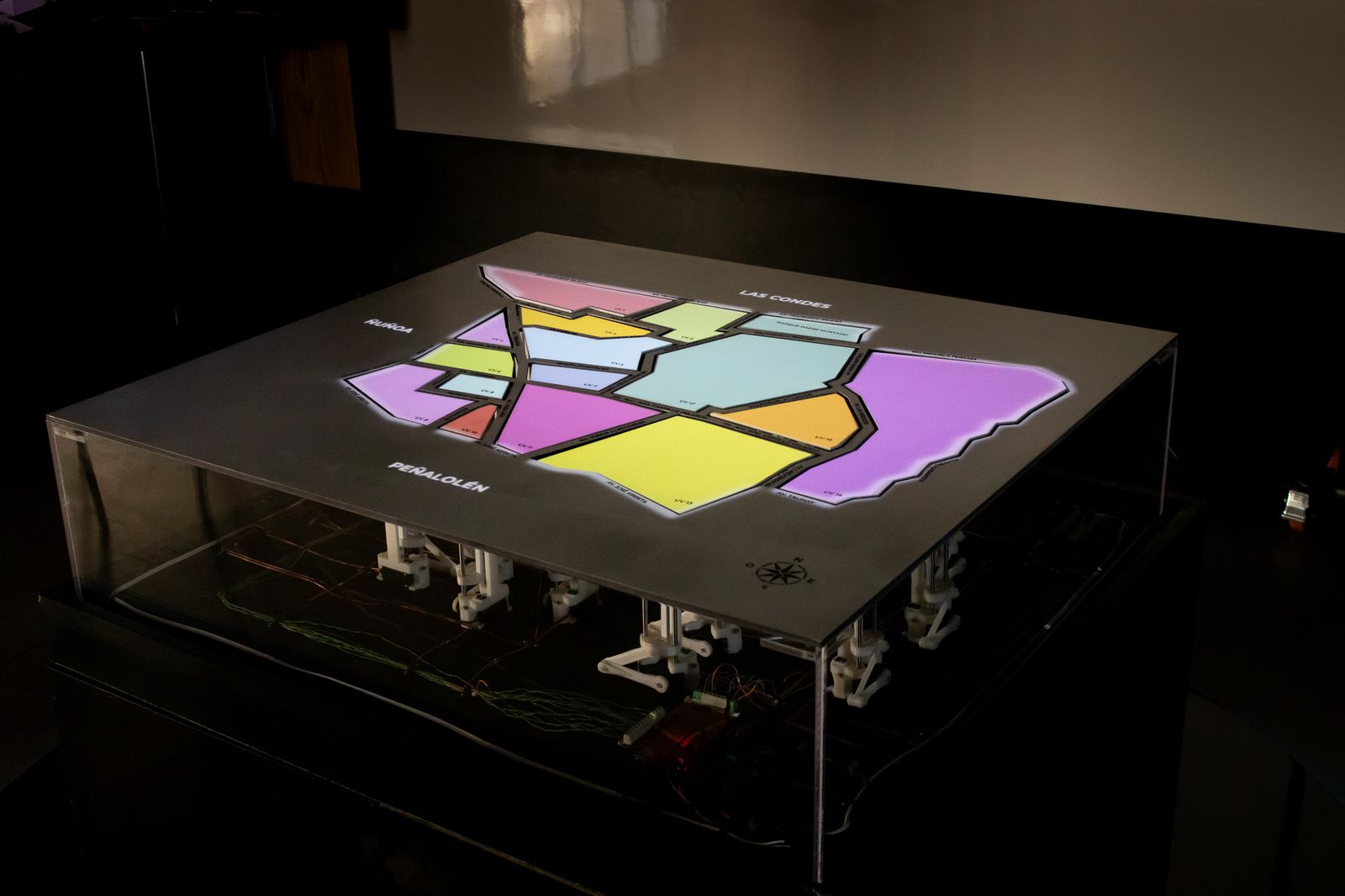 The table with the neighborhood units projected in colors